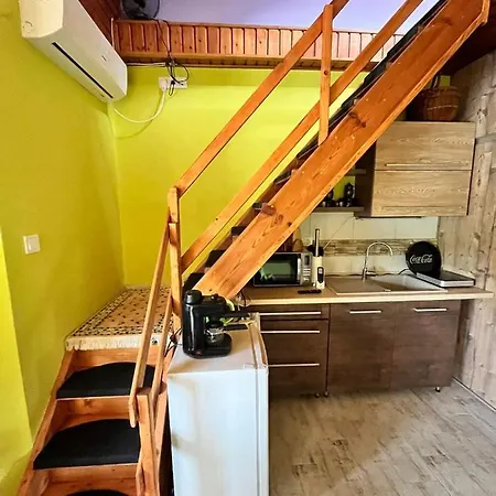 Piedone Apartman Apartment *